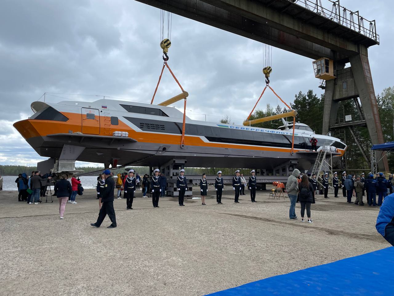 Электромонтаж на Метеоре проекта 03580 Электромонтаж на Метеоре проекта 03580