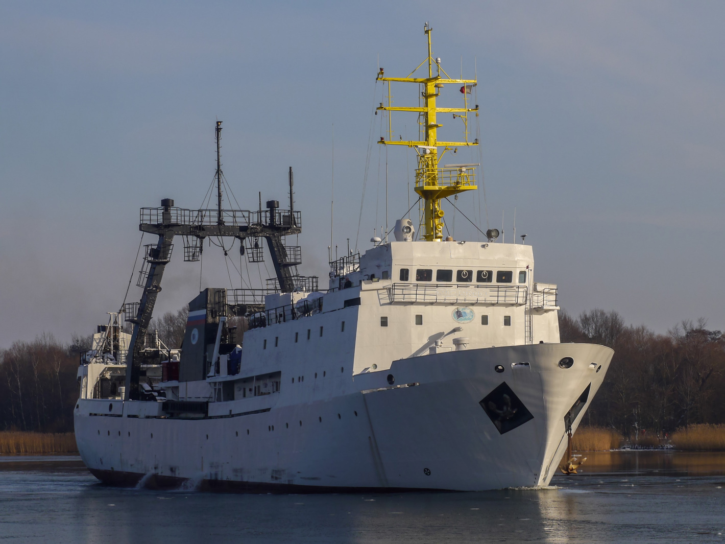 Поставка и установка ГМССБ на суда проекта 833 Поставка и установка ГМССБ на суда проекта 833